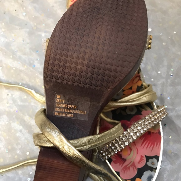 Two Lips Sexy lace up  rhinestone sandals with fun sculpted wooden heels - Picture 5 of 5